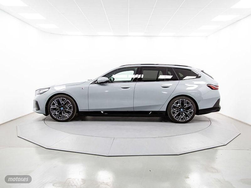 Usado BMW i5 Comfort Edition 250 kW (340 CV) 2025 Gris Berlina