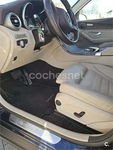 Usado Mercedes GLC250 211 CV (155 kW) 2018 Azul SUV