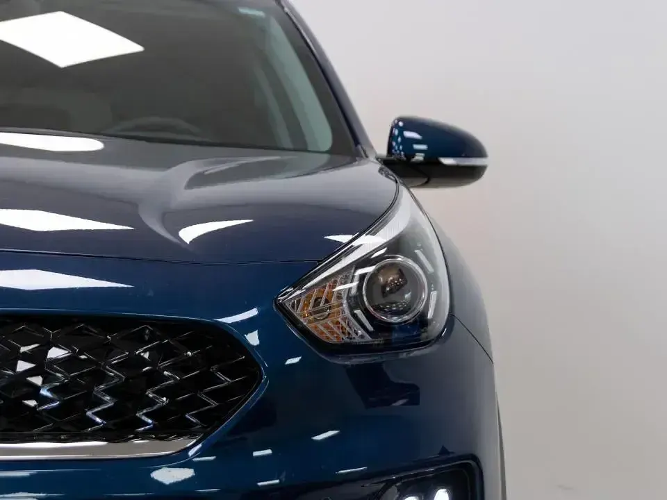 Używany Kia Niro 141 KM (103 kW) 2020 Niebieski SUV