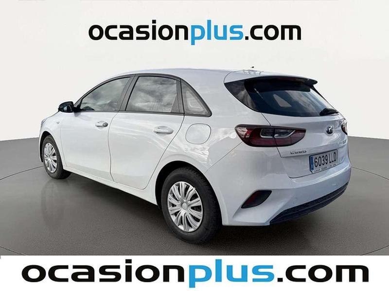 Usado Kia Ceed 120 CV (88 kW) 2020 Blanco Utilitario