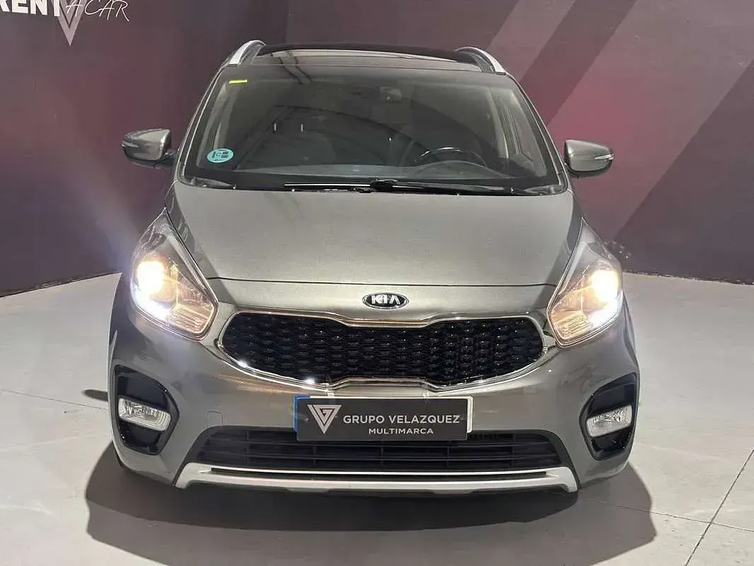 Usado Kia Carens 116 CV (85 kW) 2018 Gris Monovolumen