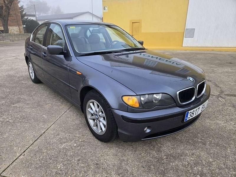 Usado BMW 318 116 CV (85 kW) 2002 Gris Berlina