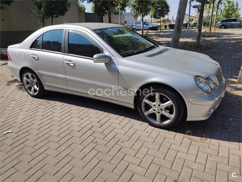 Gris / plata Usado 2006 Mercedes C180 Sport Edition Berlina | 6000 € (Un poco caro) - Imagen 1/4
