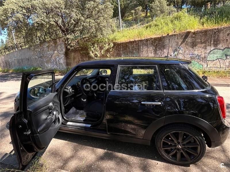 Usado Mini Cooper D 116 CV (85 kW) 2017 Negro Utilitario