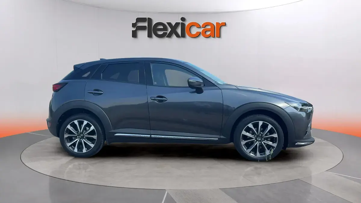 Käytetty Mazda CX-3 121 HP (88 kW) 2018 Harmaa Katumaasturi