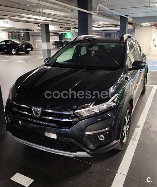 Usado Dacia Sandero Comfort 101 CV (74 kW) 2022 Negro Berlina