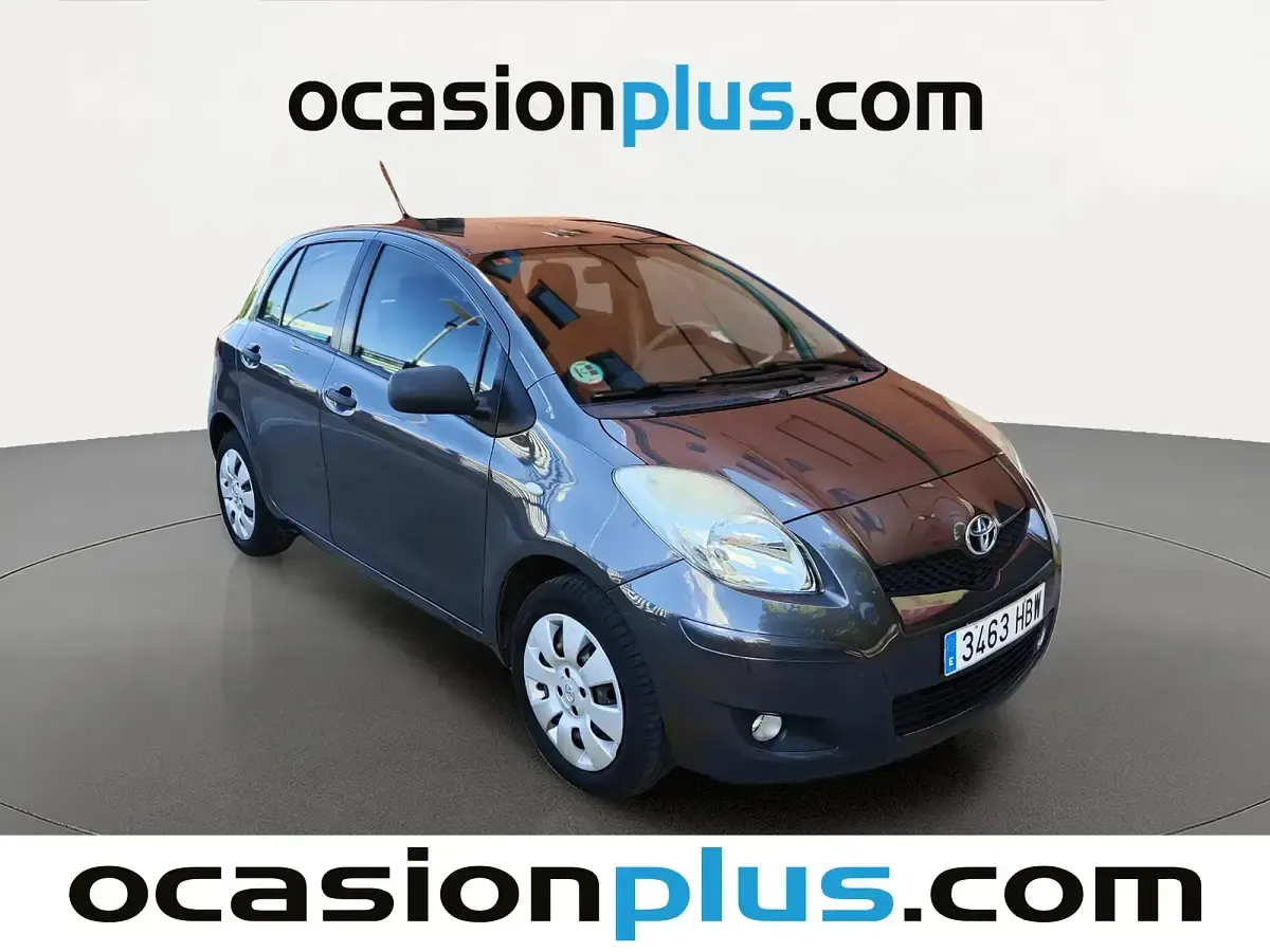 Używany Toyota Yaris Live 69 KM (50 kW) 2011 Szary Hatchback