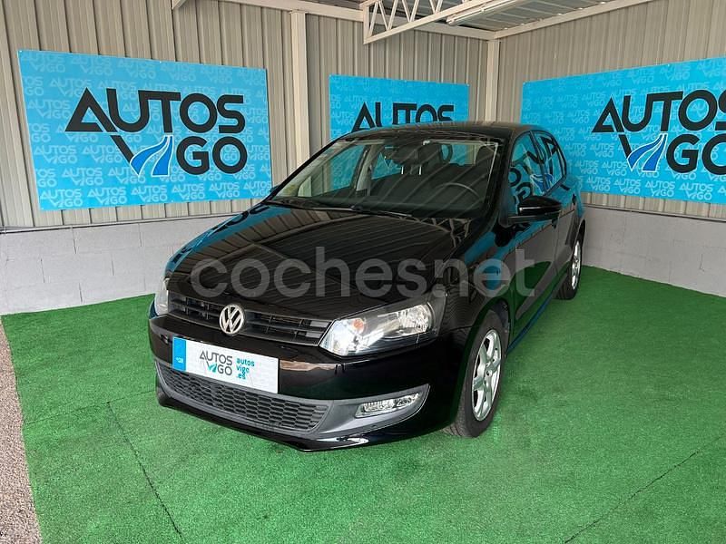 Usado VW Polo Advance 75 CV (55 kW) 2014 Negro Berlina