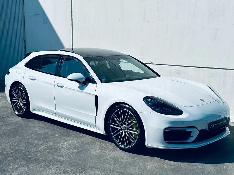 Usado Porsche Panamera Sport Turismo 560 CV (411 kW) 2021 Blanco Familiar