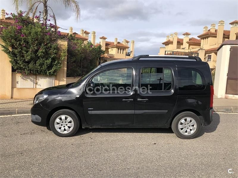 Usado Mercedes Citan 111 110 CV (80 kW) 2016 Negro Familiar
