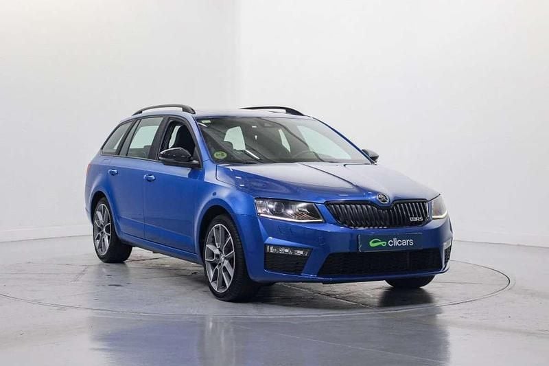 Usado Skoda Octavia RS 184 CV (135 kW) 2016 Azul Utilitario