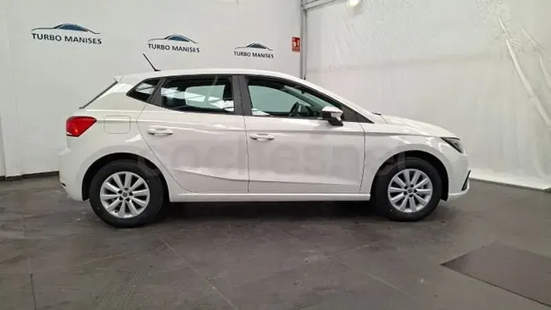 Usado Seat Ibiza Reference 80 CV (58 kW) 2022 Blanco Utilitario