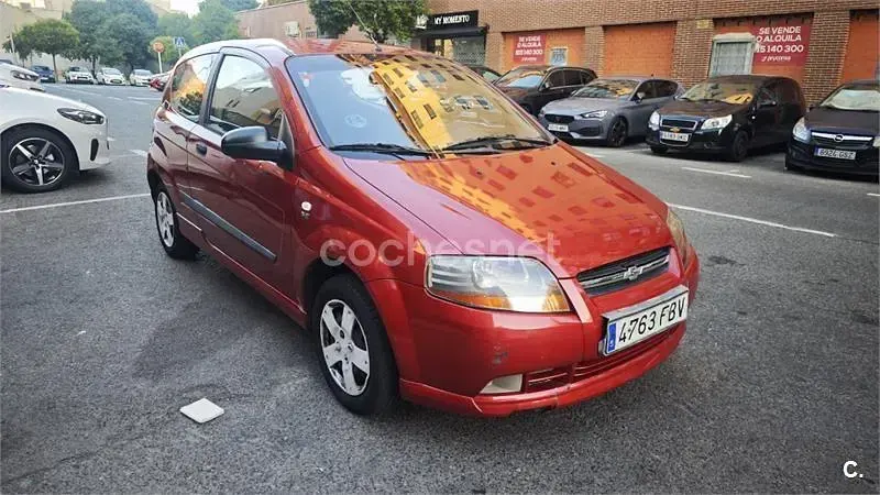 Usado Chevrolet Kalos SE 72 CV (52 kW) 2006 Rojo Berlina