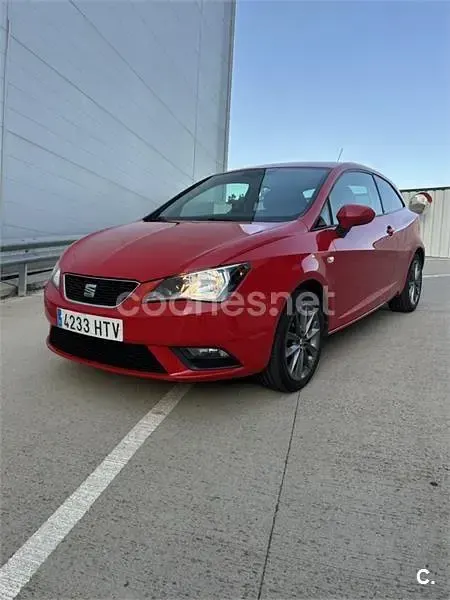 Usado Seat Ibiza SC I-Tech 85 CV (62 kW) 2013 Rojo Utilitario