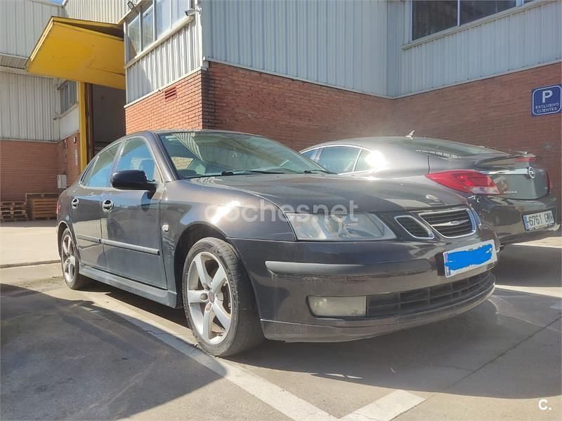 Usado Saab 9-3 Vector 125 CV (91 kW) 2004 Negro Berlina