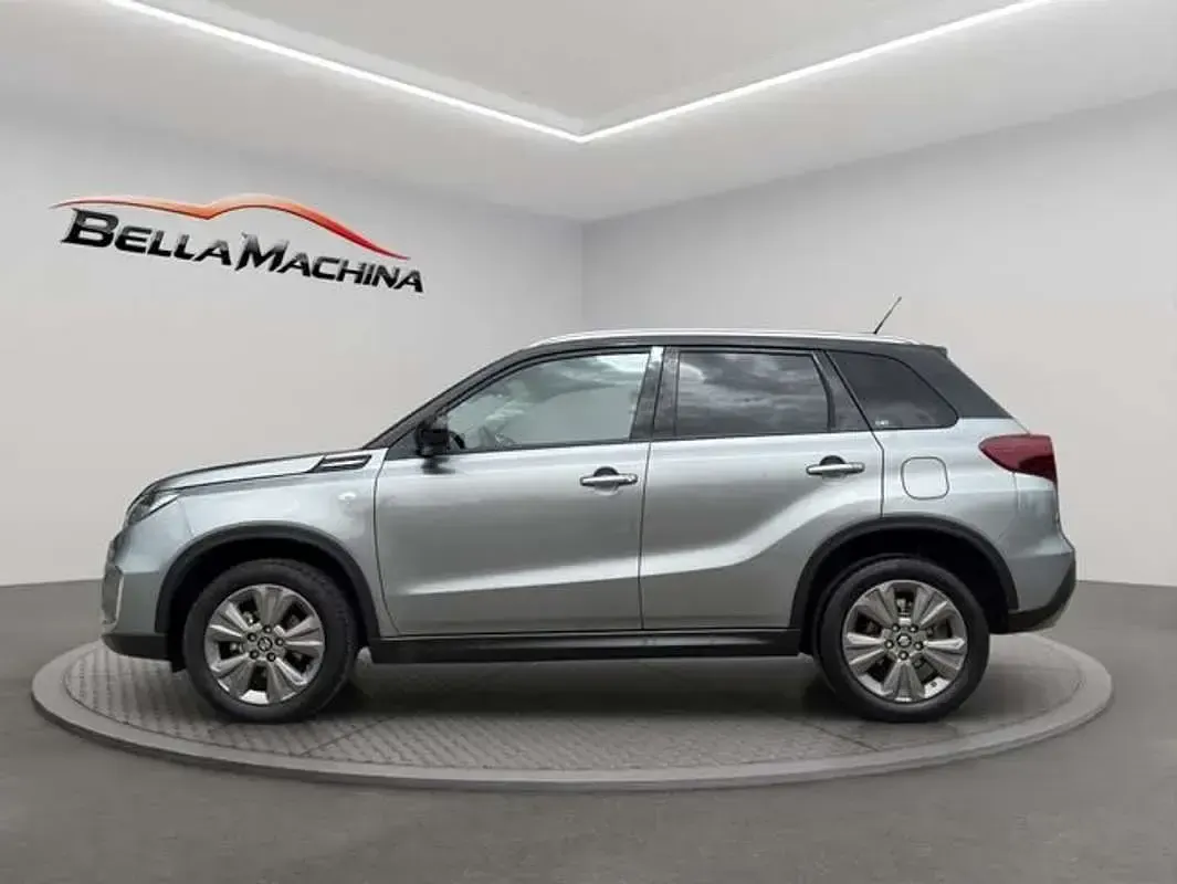 Usado Suzuki Vitara GLX 140 CV (102 kW) 2023 Gris SUV
