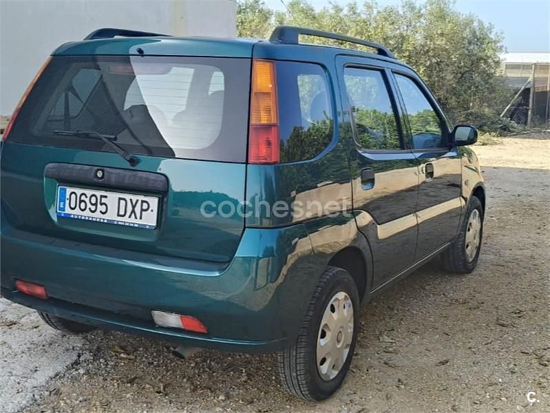 Usado Suzuki Ignis 69 CV (50 kW) 2006 Verde Utilitario