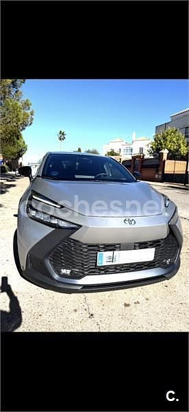 Gris / plata Usado 2024 Toyota C-HR Advance SUV | 29.500 € (Super precio) - Imagen 1/4
