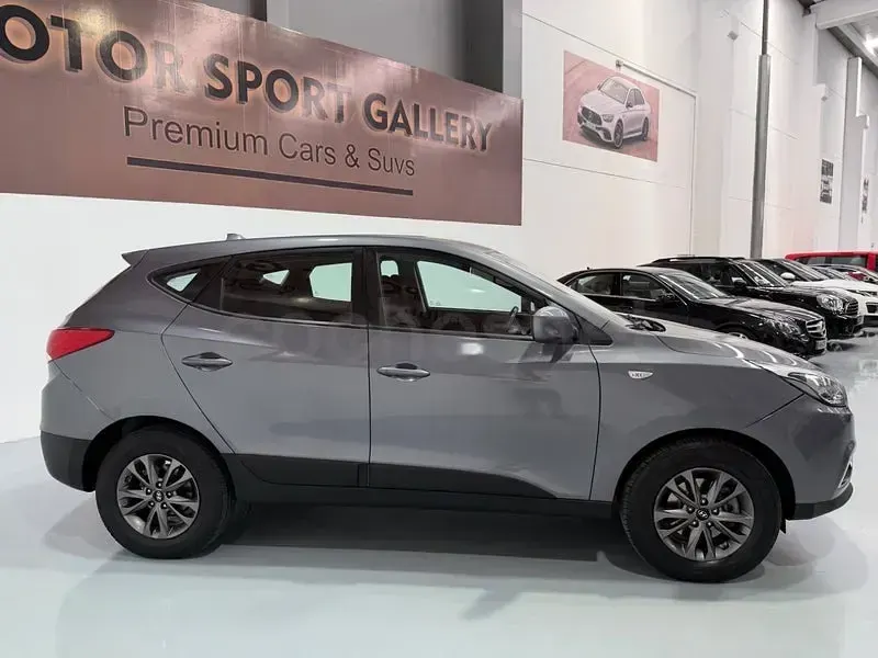 Usado Hyundai ix35 115 CV (84 kW) 2014 Gris / plata SUV