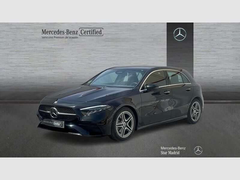 Negro Usado 2024 Mercedes A180 AMG line Berlina | 32.990 € (Precio justo) - Imagen 1/4