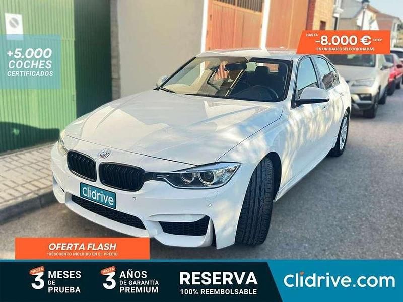 Usado BMW 318 Sport Line 143 CV (105 kW) 2013 Blanco Berlina