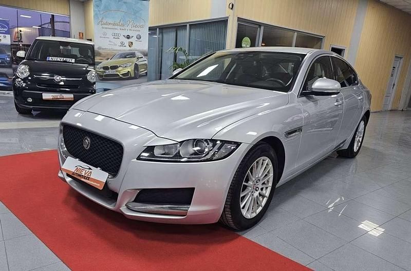 Gris Usado 2016 Jaguar XF Prestige Berlina | 8500 € - Imagen 1/4