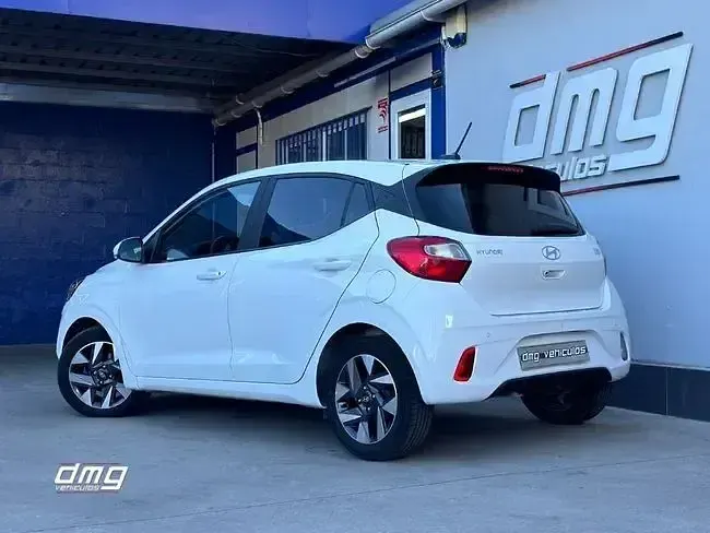 Używany Hyundai i10 62 KM (45 kW) 2025 Biały Hatchback