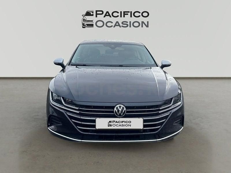Usado VW Arteon Elegance 150 CV (110 kW) 2022 Gris / plata Berlina