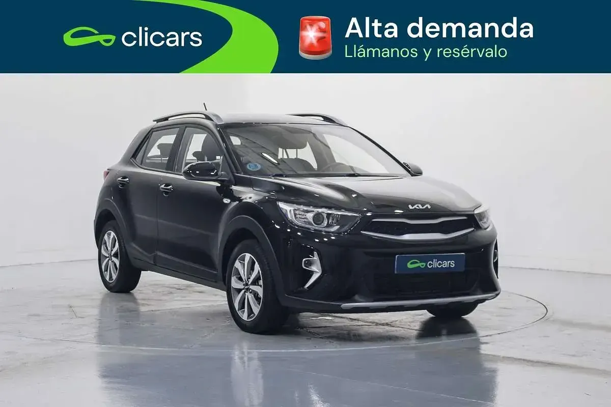 Usado Kia Stonic 84 CV (61 kW) 2023 Negro SUV