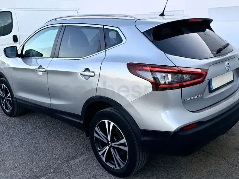 Usado Nissan Qashqai 115 CV (84 kW) 2020 Gris / plata SUV