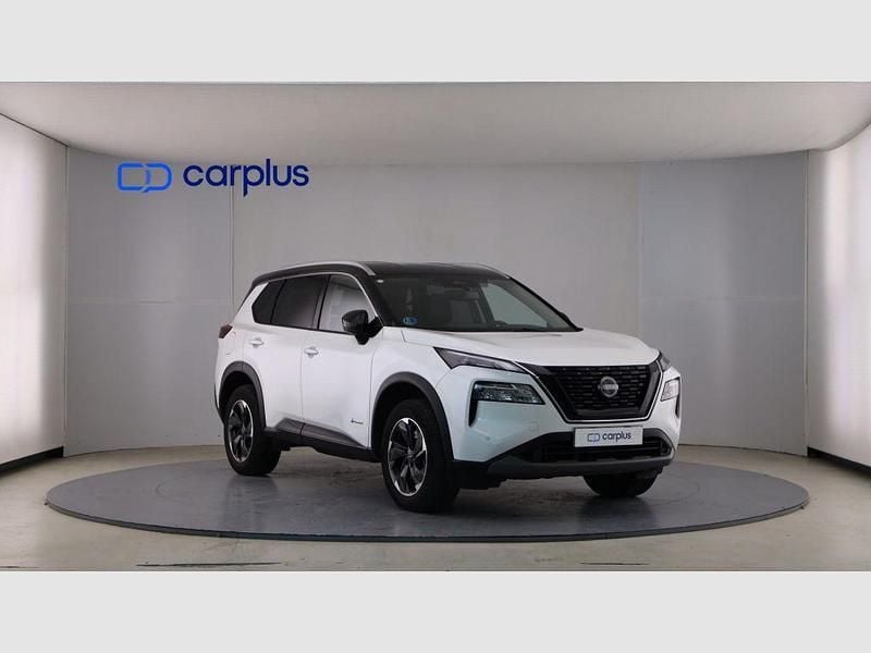 Usado Nissan X-Trail N-Connecta 213 CV (156 kW) 2025 Kori white+ techo black SUV