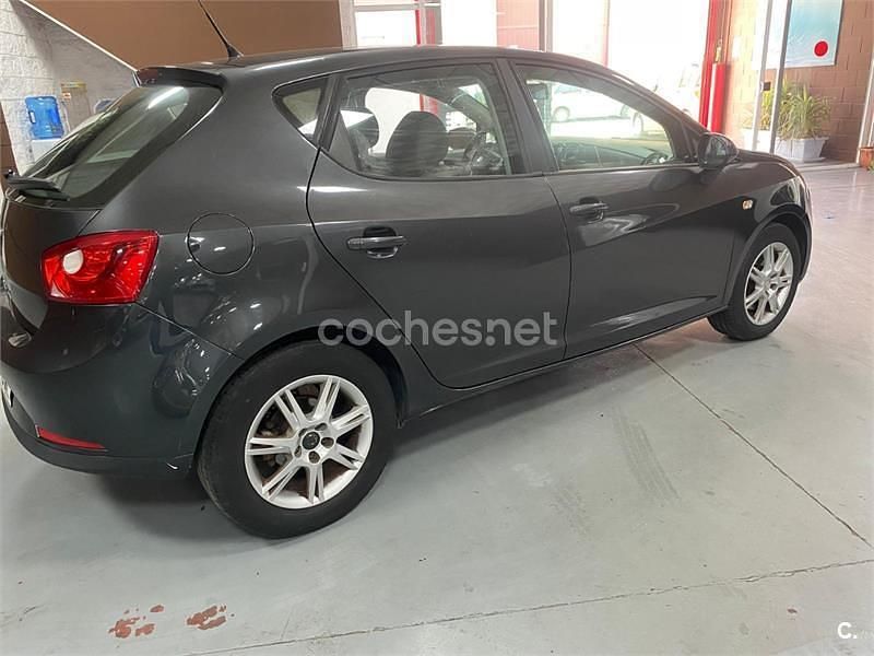 Usado Seat Ibiza Style 105 CV (77 kW) 2010 Negro Berlina