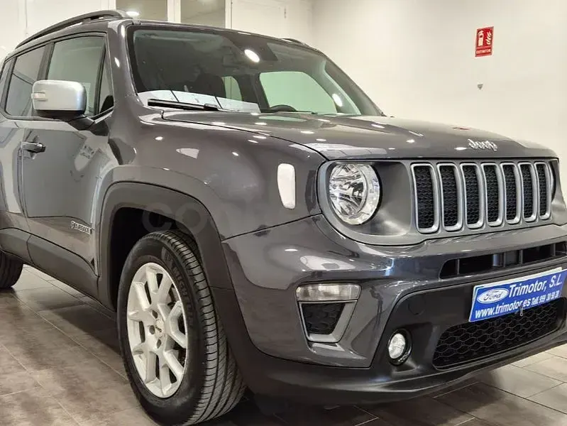 Usado Jeep Renegade Limited 120 CV (88 kW) 2022 Gris / plata SUV