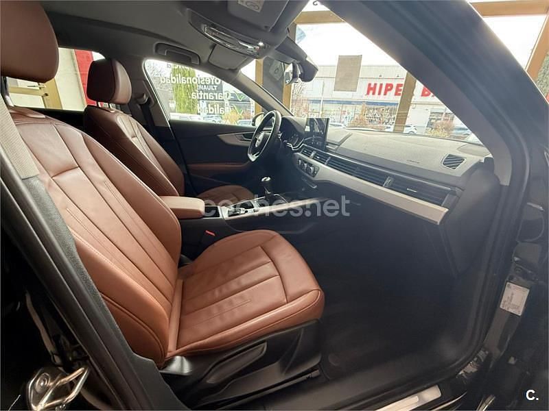 Usado Audi A4 Advanced Plus 136 CV (100 kW) 2020 Negro Familiar