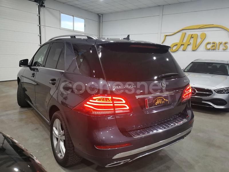 Usado Mercedes GLE250 204 CV (150 kW) 2017 Gris / plata SUV