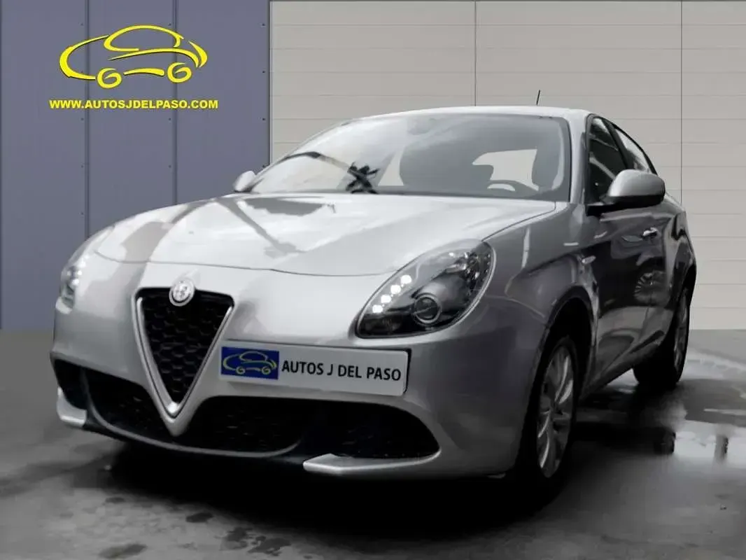 Usado Alfa Romeo Giulietta 120 CV (88 kW) 2021 Gris Utilitario