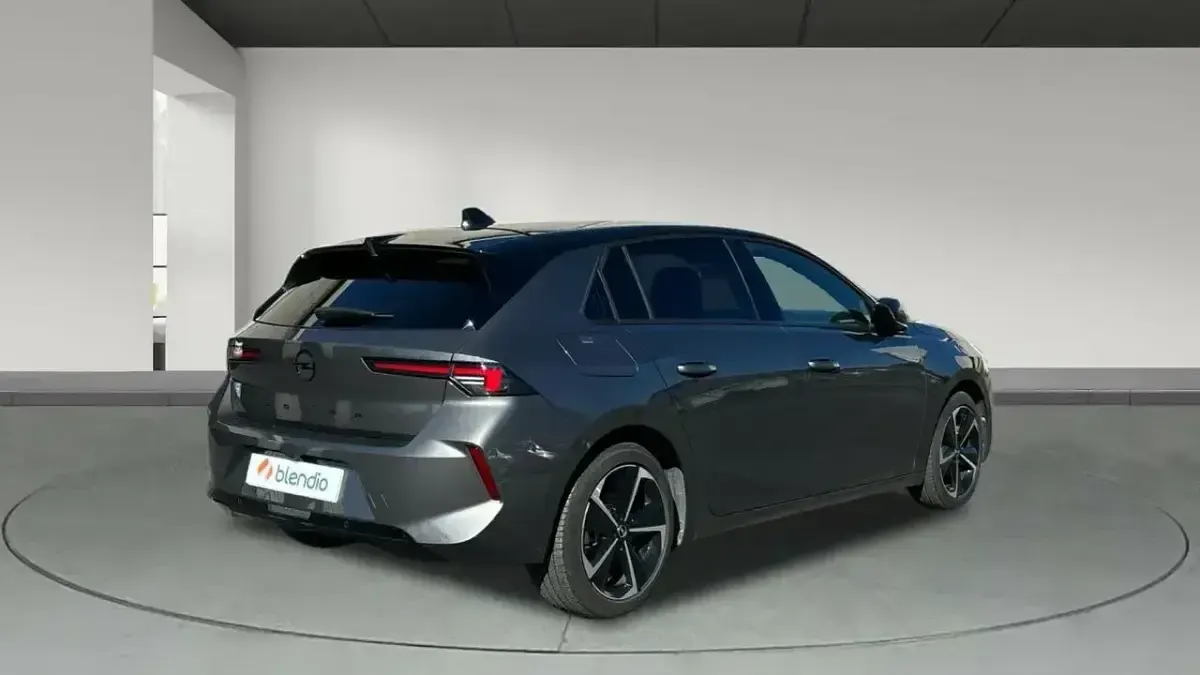 Usado Opel Astra S 130 CV (95 kW) 2024 Gris Utilitario