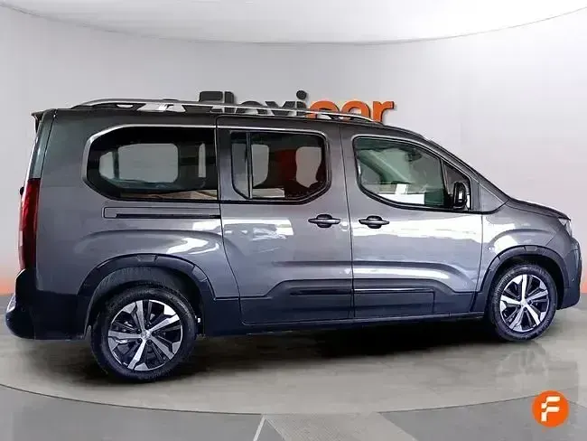Usado Peugeot Rifter GT-line 130 CV (95 kW) 2022 Gris Monovolumen