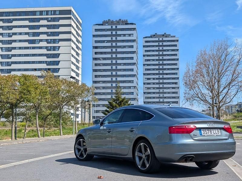 Käytetty Audi A5 Sportback Sport 143 HP (105 kW) 2011 Vihreä Viistoperä