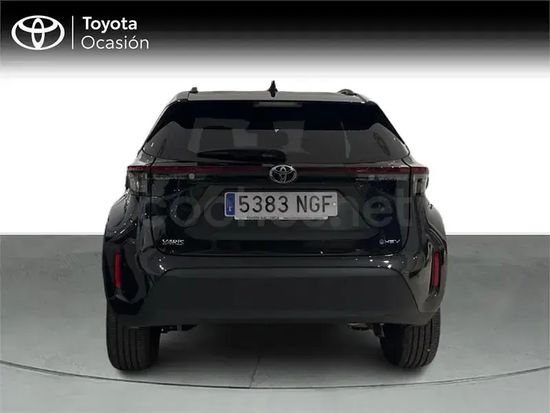 Usado Toyota Yaris Cross Active 130 CV (95 kW) 2025 Negro SUV