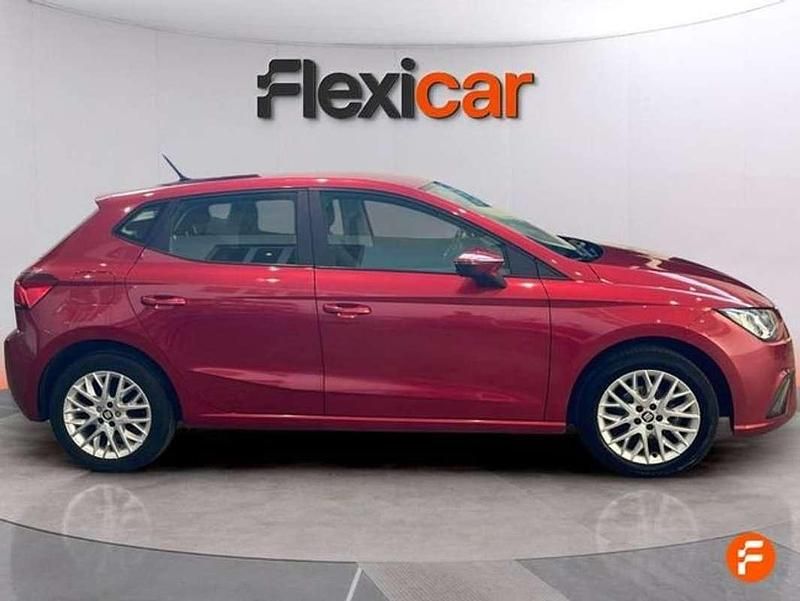 Usado Seat Ibiza CONNECT 75 CV (55 kW) 2017 Rojo Utilitario