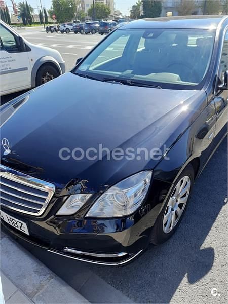 Usado Mercedes E220 170 CV (125 kW) 2011 Negro Berlina