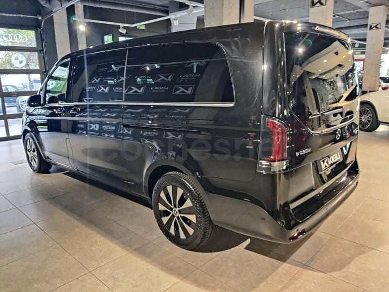 Usado Mercedes V250 Avantgarde 190 CV (139 kW) 2025 Negro Monovolumen