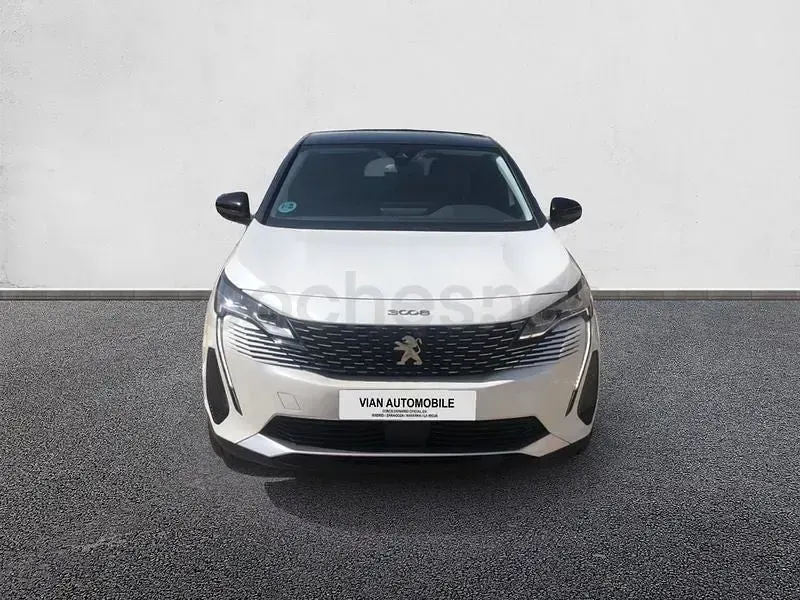 Usado Peugeot 3008 Allure 130 CV (95 kW) 2022 Blanco SUV