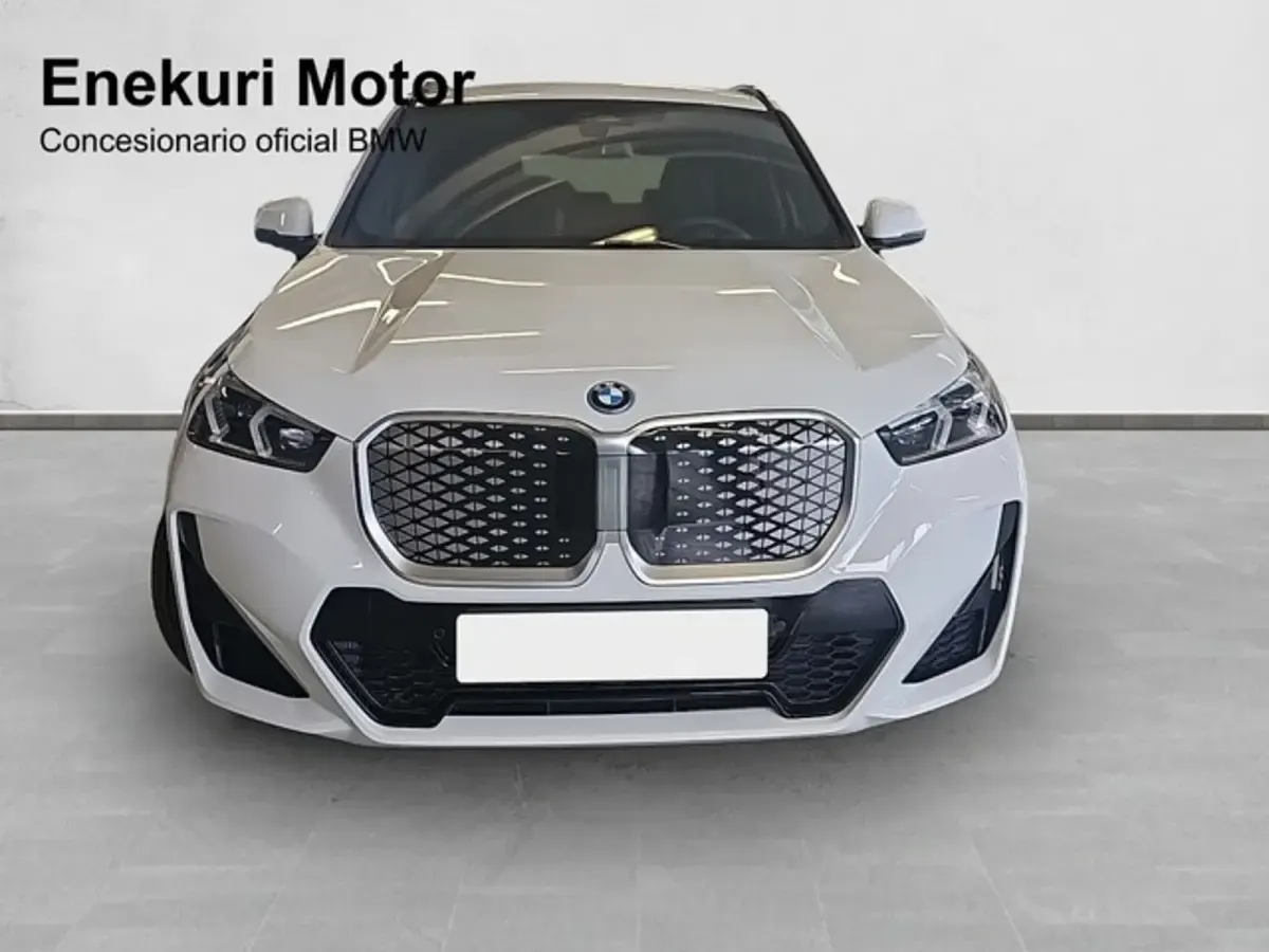 Usado BMW iX1 Comfort Edition 150 kW (204 CV) 2026 Blanco SUV