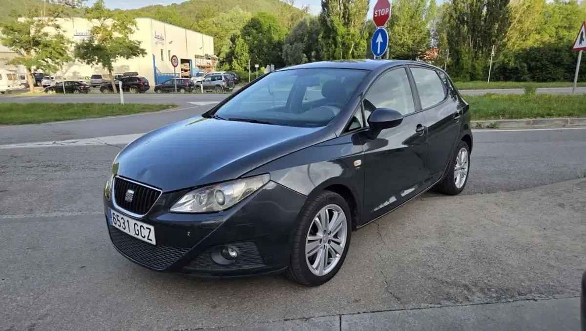 Usado Seat Ibiza SC Sport 105 CV (77 kW) 2008 Negro Utilitario