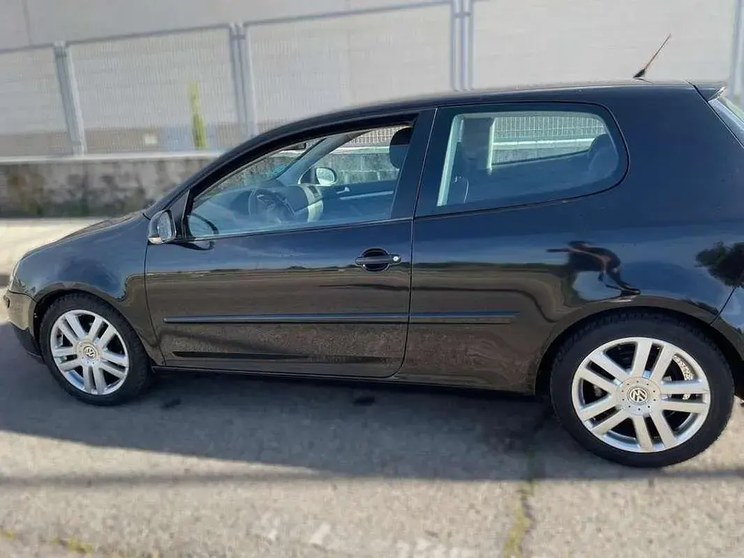 Usado VW Golf VI Advance 140 CV (102 kW) 2008 Negro Utilitario