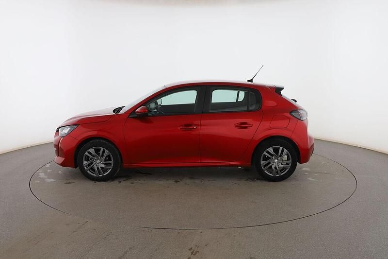 Usado Peugeot 208 Active 75 CV (55 kW) 2021 Rojo Utilitario