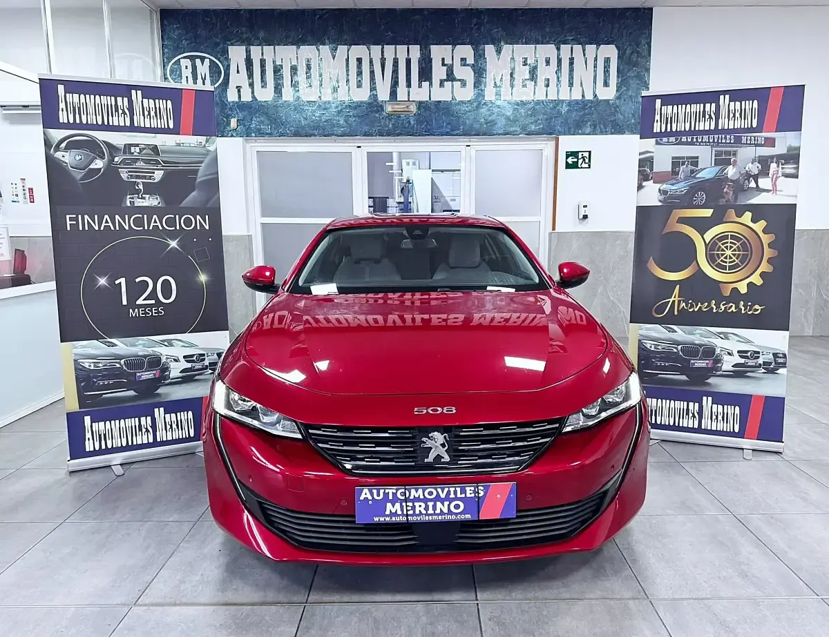 Usado Peugeot 508 Allure 130 CV (95 kW) 2019 Rojo Berlina