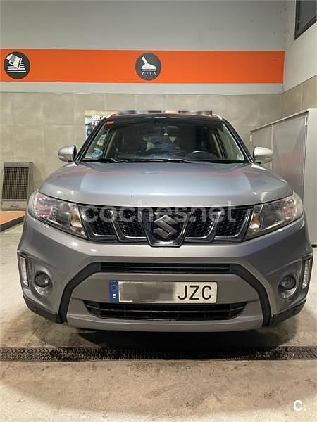 Gris / plata Usado 2017 Suzuki Vitara SUV | 10.500 € (Super precio) - Imagen 1/4